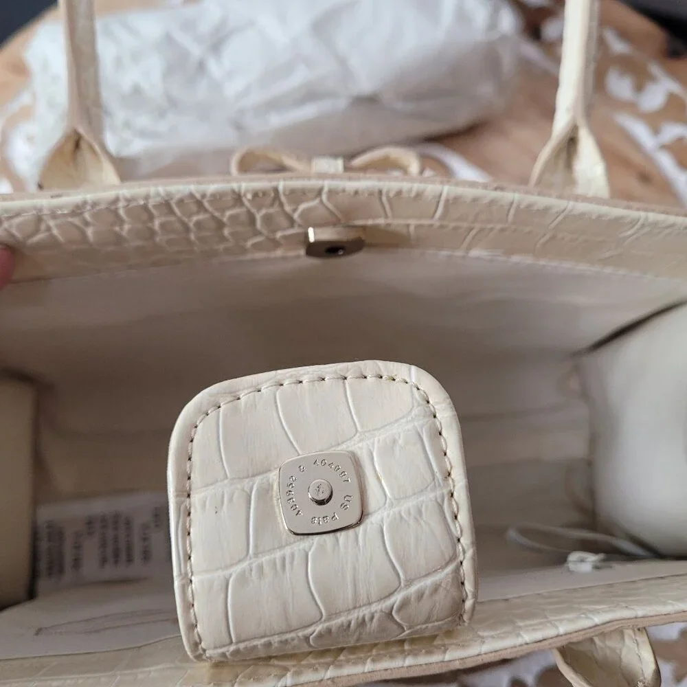 Liz Claiborne this elegant